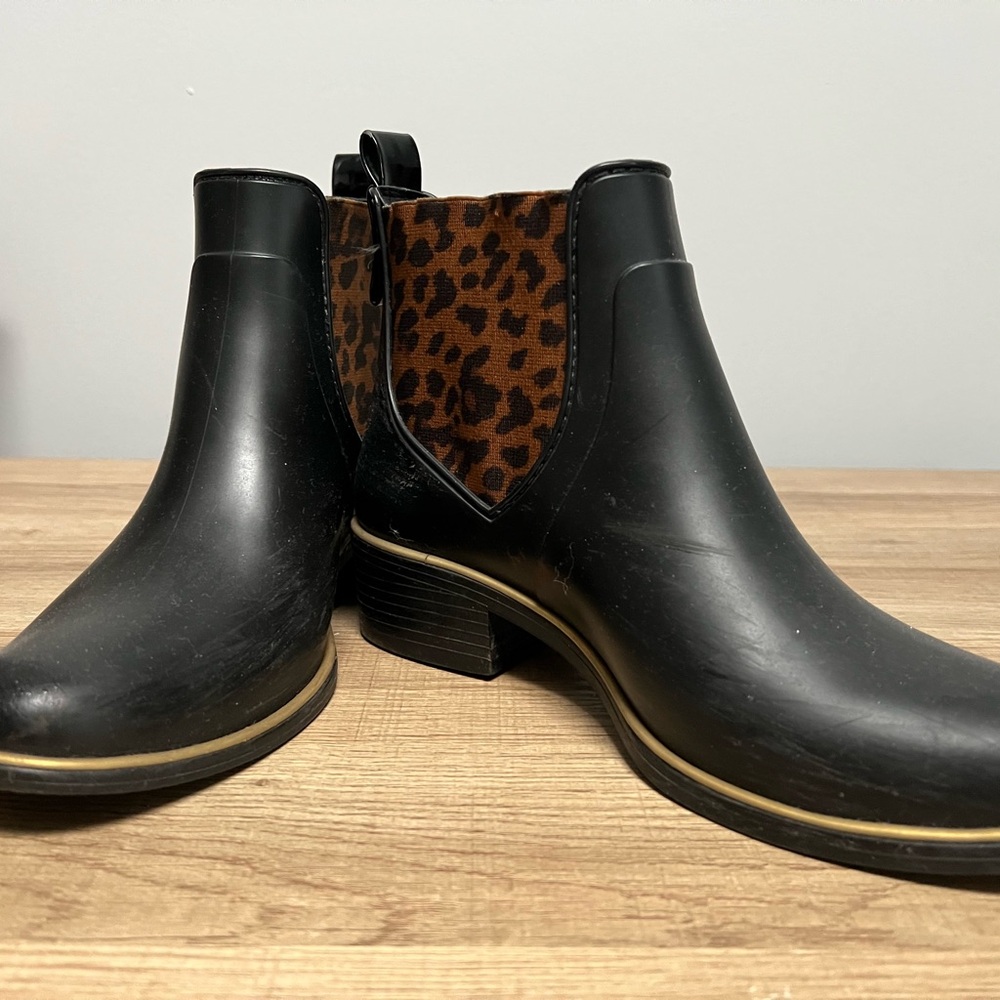 Black and Brown Ankle Boots with Leopard Print and Low Heel. great for rainy day